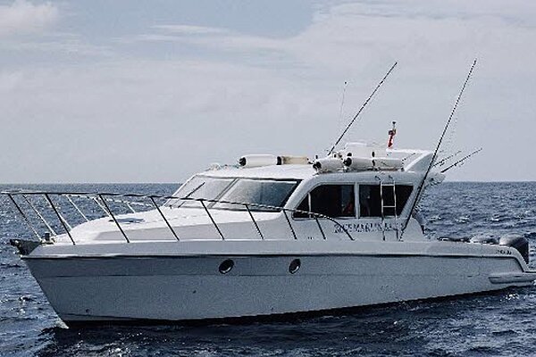 Offshore Fishing on a Yacht in Florida